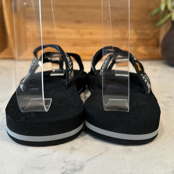 Teva Olowahu palms black white quick dry all day wear sustainable vegan size 6 - Picture 5 of 9